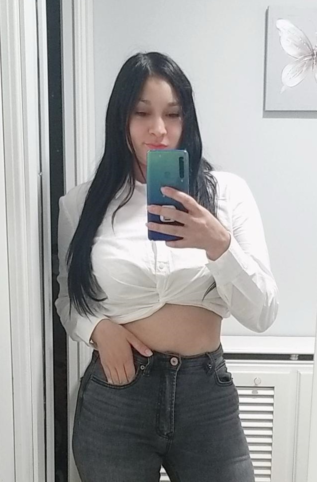 631843972